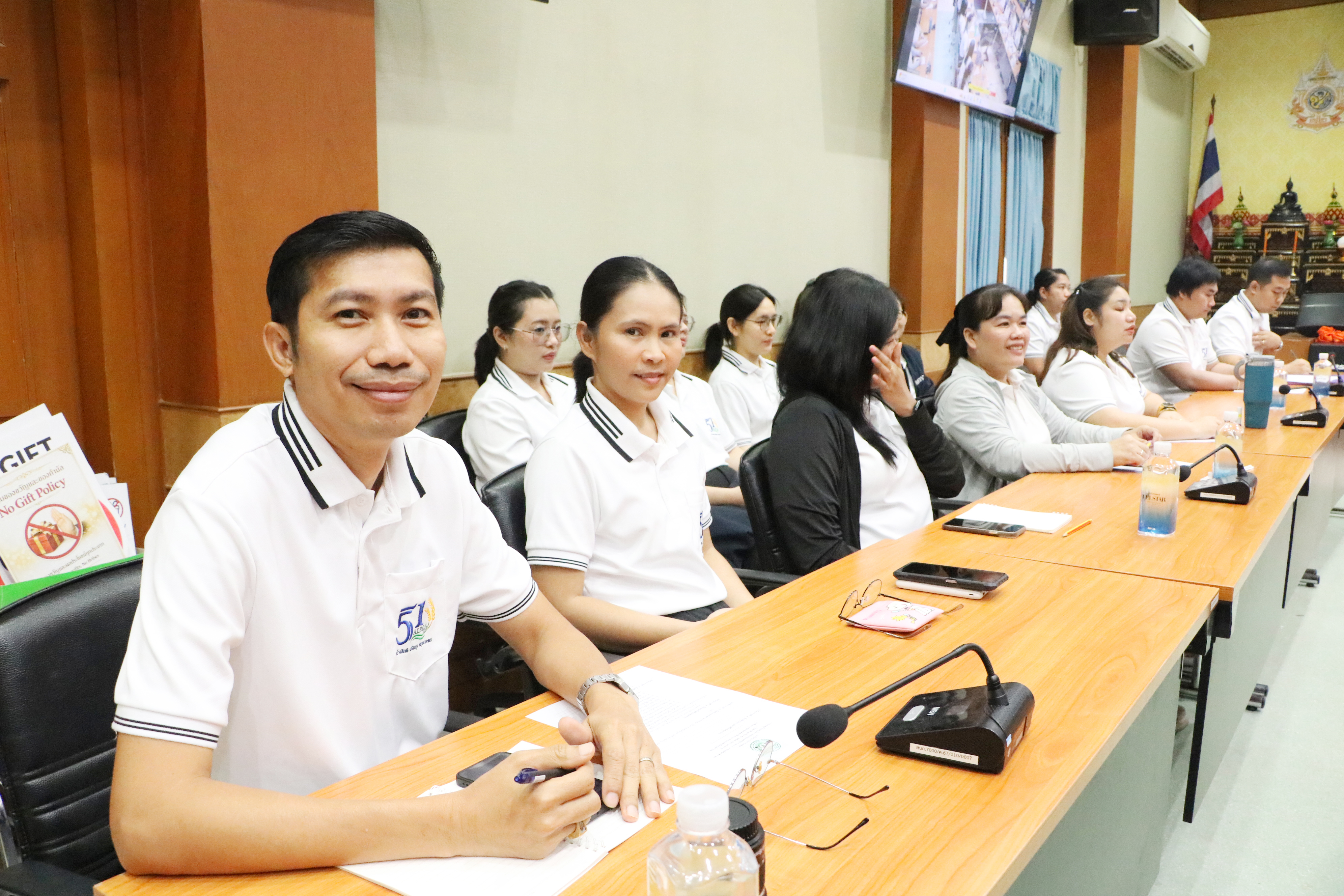 title - รองเลขาธิการ ส.ป.ก. มอบนโยบายนโยบายการดำเนินงานแก่สำนักบริหารกองทุน (สบท.)